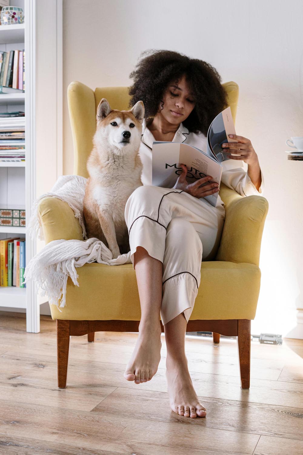Woman who is Expecting a Boy reading advice about pregnancy
